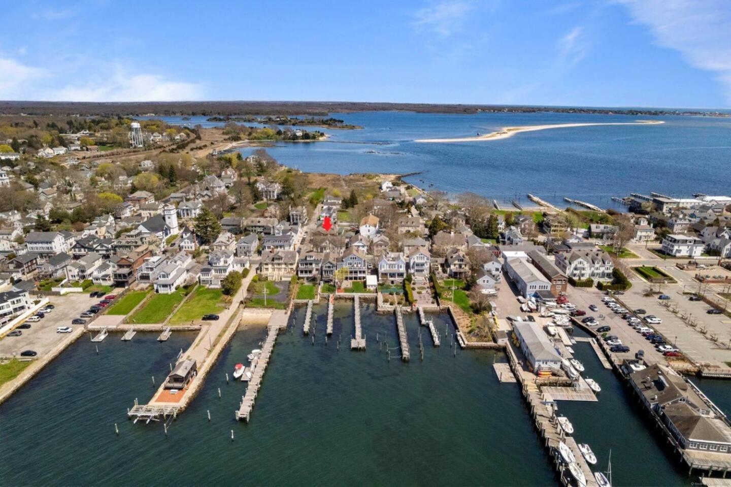 Walk To The Beach "The Borough" Apartment Stonington Exterior photo